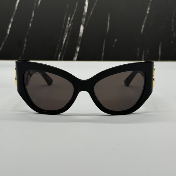 NEW BB0322S 002 BALENCIAGA BLACK CAT EYE WOMEN SUNGLASSES - Picture 3 of 9